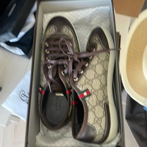 Gucci sneakers 36 brown